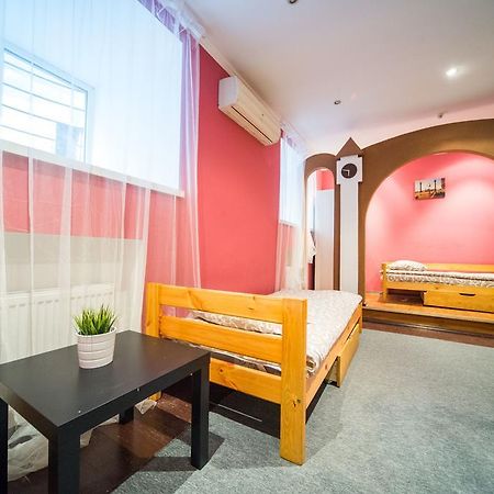 Chemodan Hostel Odessa Extérieur photo