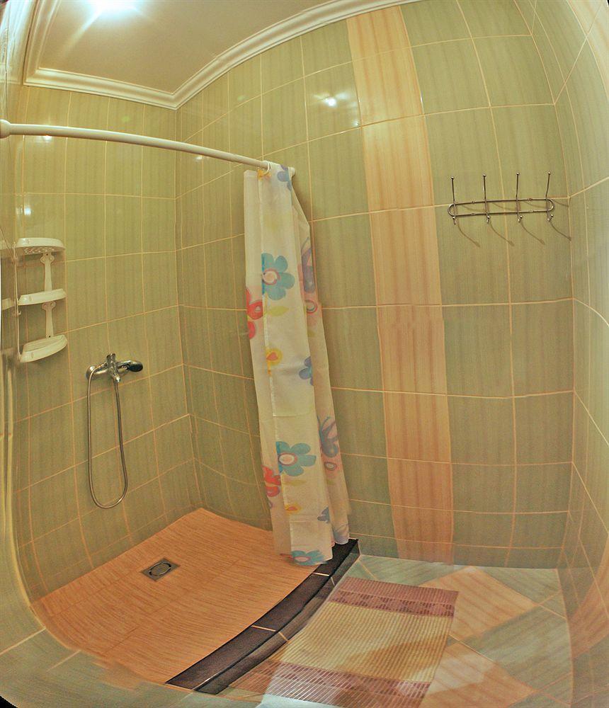Chemodan Hostel Odessa Extérieur photo