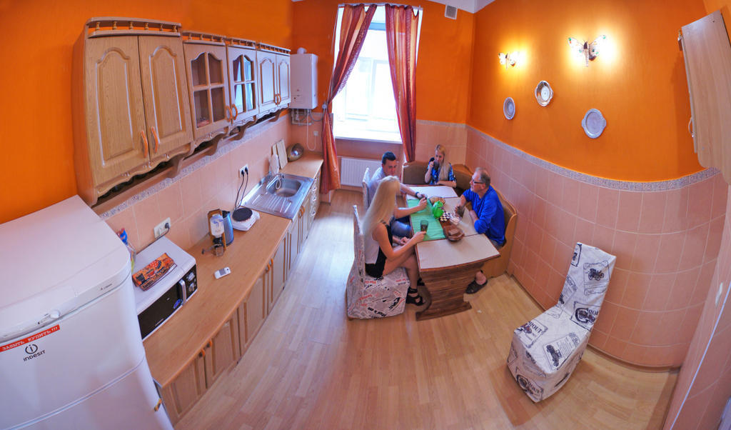 Chemodan Hostel Odessa Extérieur photo