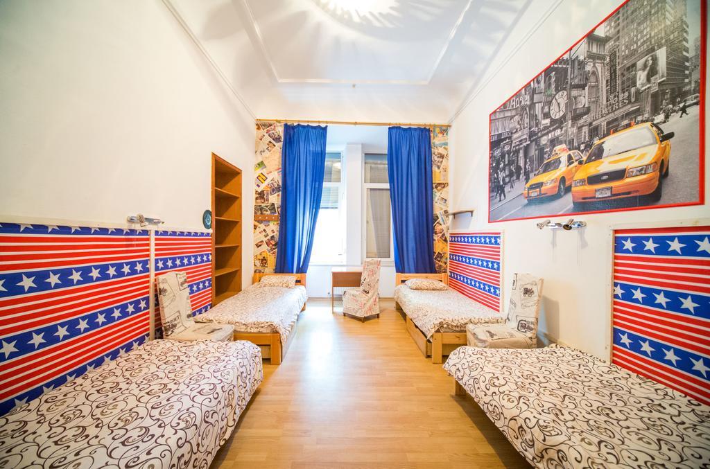 Chemodan Hostel Odessa Extérieur photo